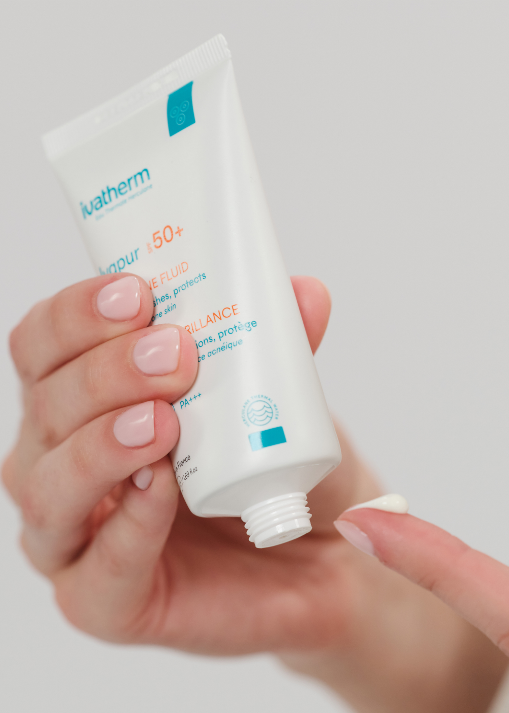 Pasul 6: Ivapur Fluid anti-strălucire cu SPF 50+