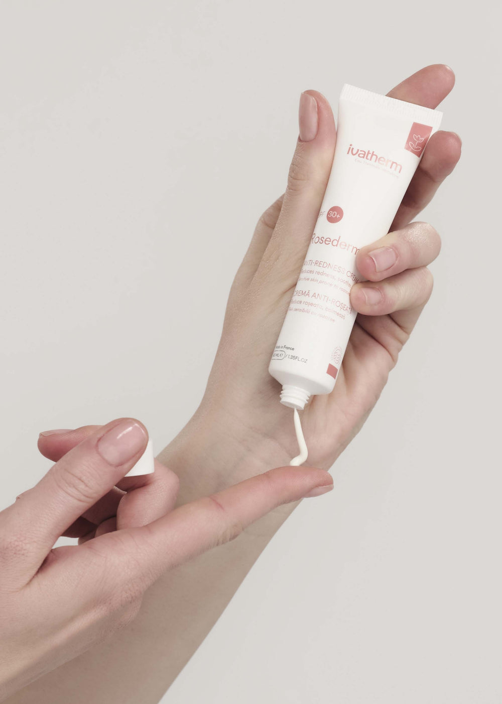 Стъпка 3: Rosederm Крем за чувствителна кожа с купероза SPF30