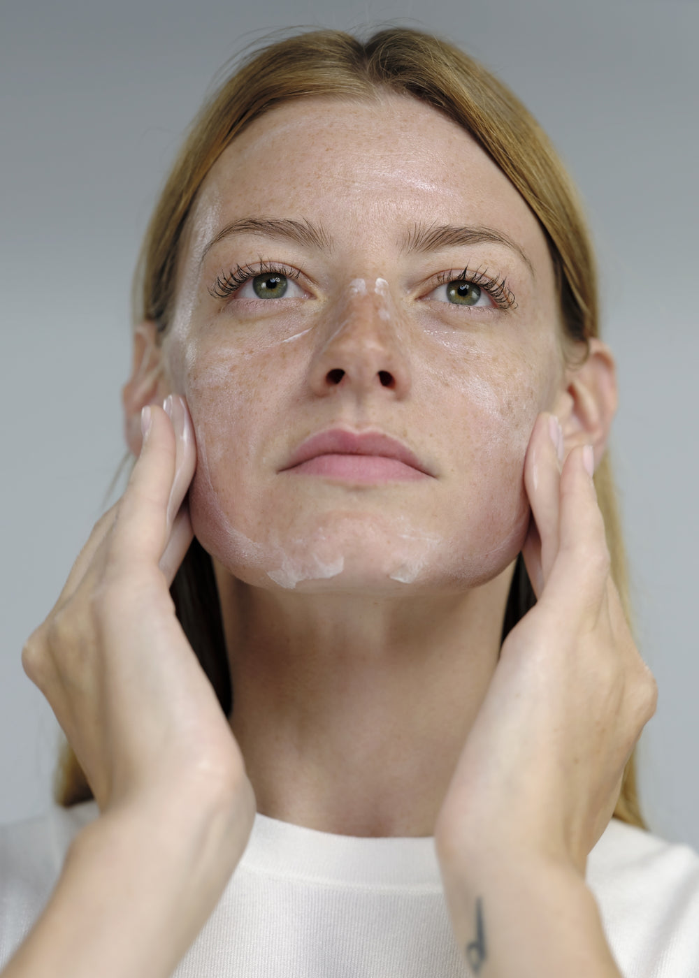Pasul 2 – Sunlight Mat Dry Touch Fluid SPF50+