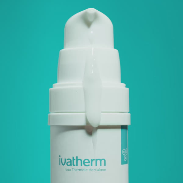 Ivatherm Ivapur AKNEBIOME Serum pentru piele grasă cu tendință acneică